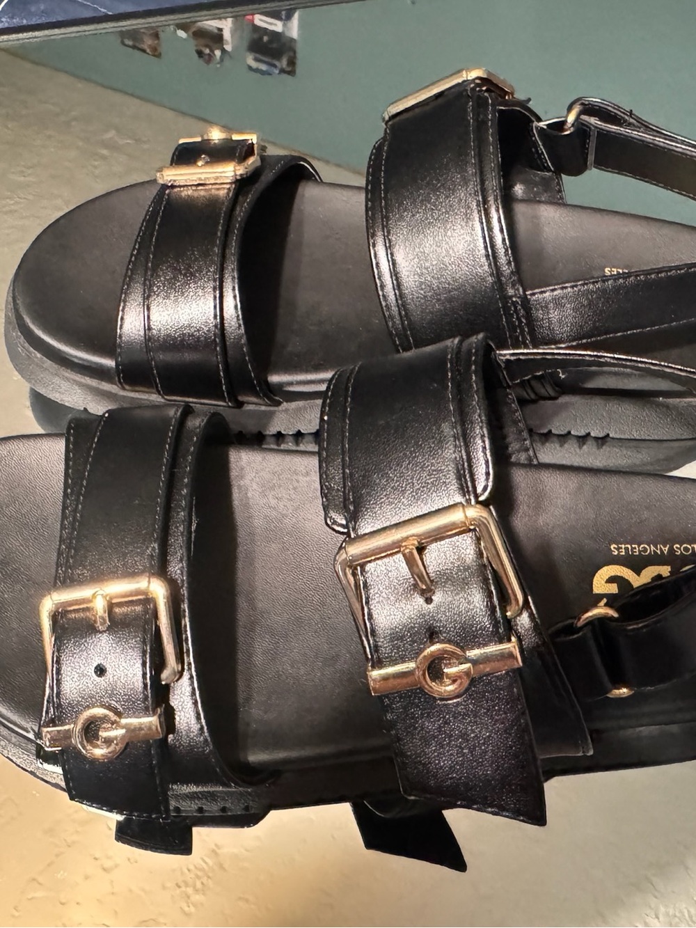 Black Women’s Buckle Sandals